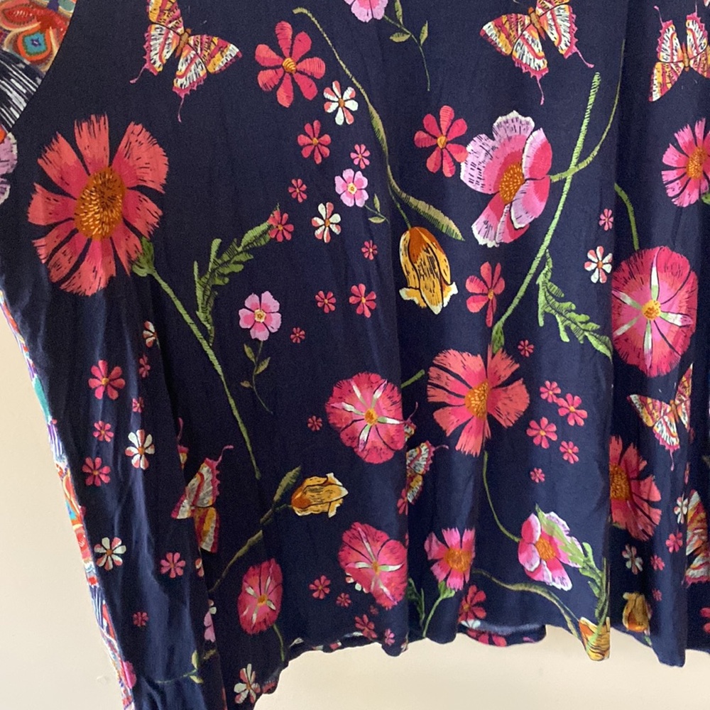 Johnny Was Multicolor Floral Top - Picture 4 of 6